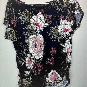 Luxology Navy Blue Floral Top Medium